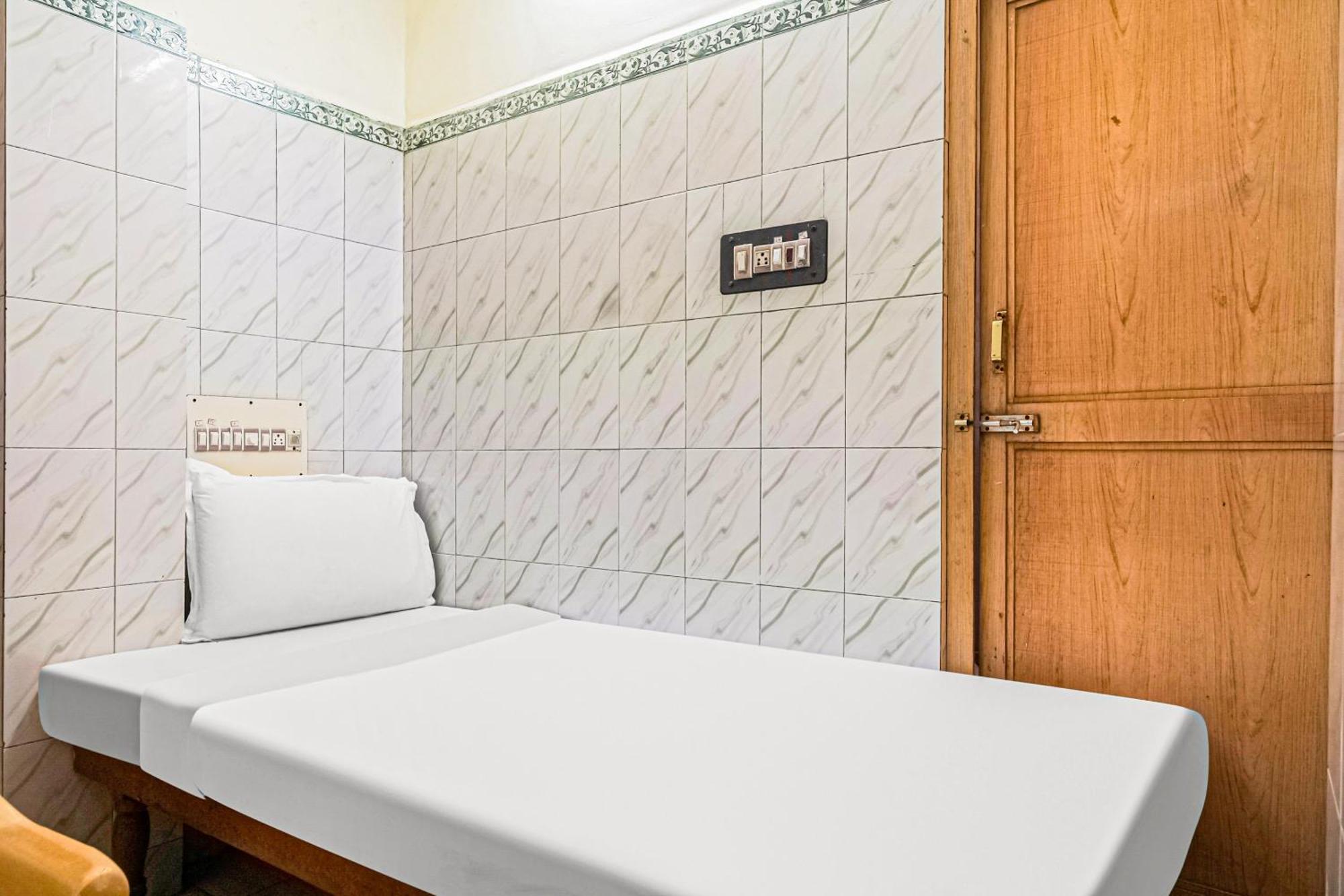 Spot On Venkata Sai Residency Hotel Tirupati Exterior photo